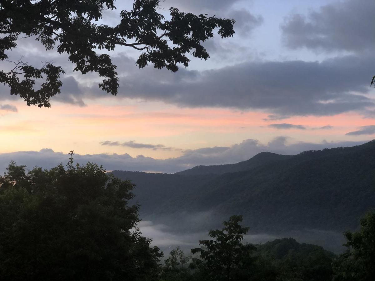 Bonnie View 21 - Amazing Smoky Mountain Retreat With Beautiful Scenic Views! Home Maggie Valley Exterior foto